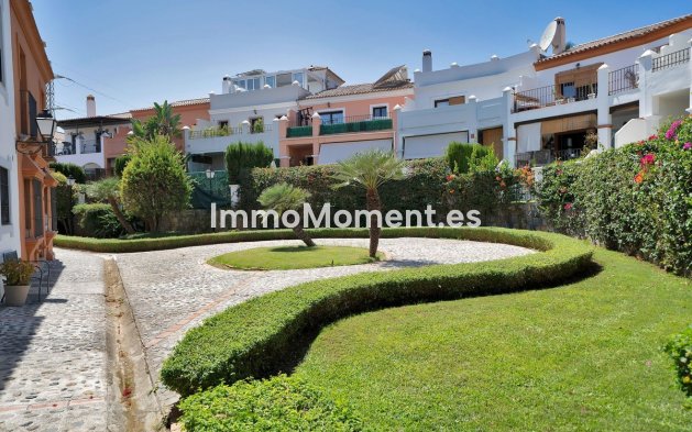 Maison mitoyenne - Revente - Estepona  - Estepona Centro