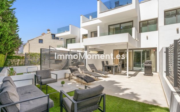 Maison mitoyenne - Revente - Estepona  - Estepona Centro