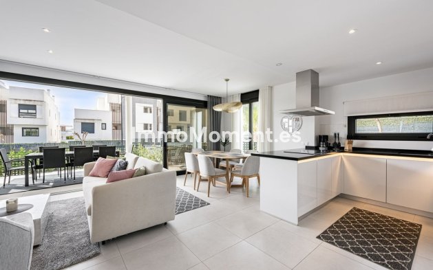 Maison mitoyenne - Revente - Estepona  - New Golden Mile