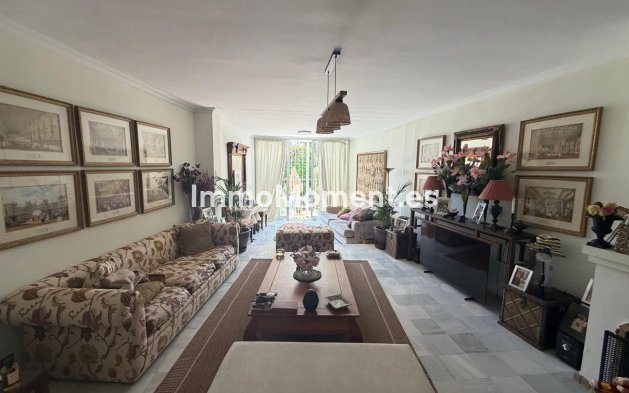 Maison mitoyenne - Revente - Marbella - Nagüeles
