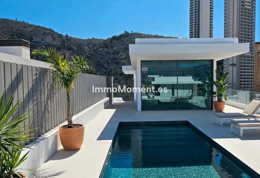 Neubau - Freistehende Villa - Benidorm
