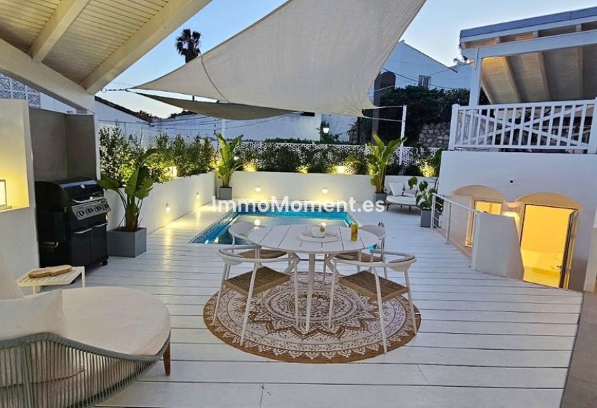 Neubau - Freistehende Villa - Estepona  - Estepona Centro