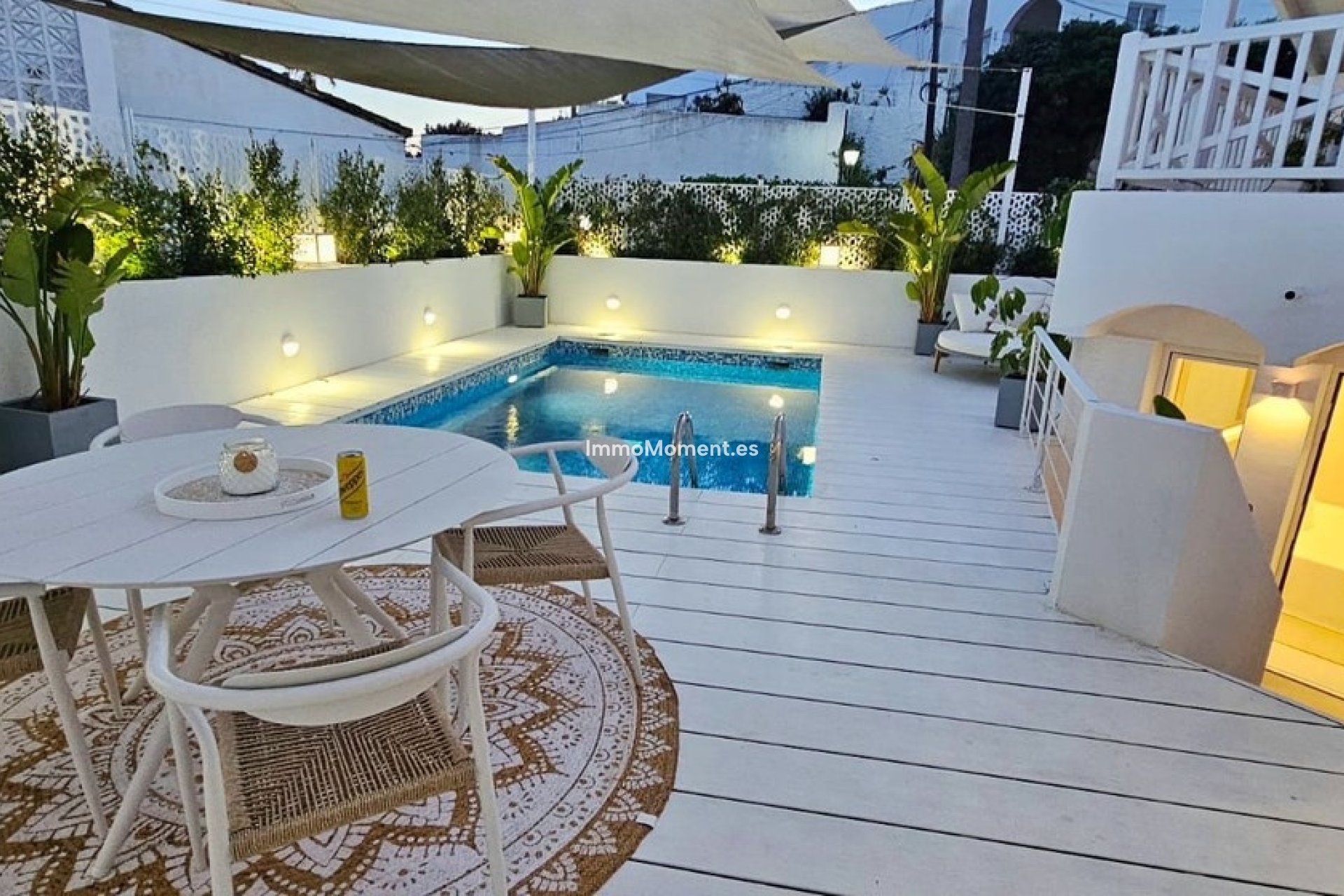 Neubau - Freistehende Villa - Estepona  - Estepona Centro