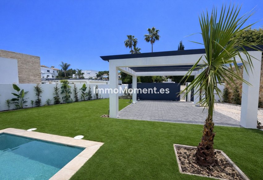 Neubau - Freistehende Villa - Estepona  - New Golden Mile