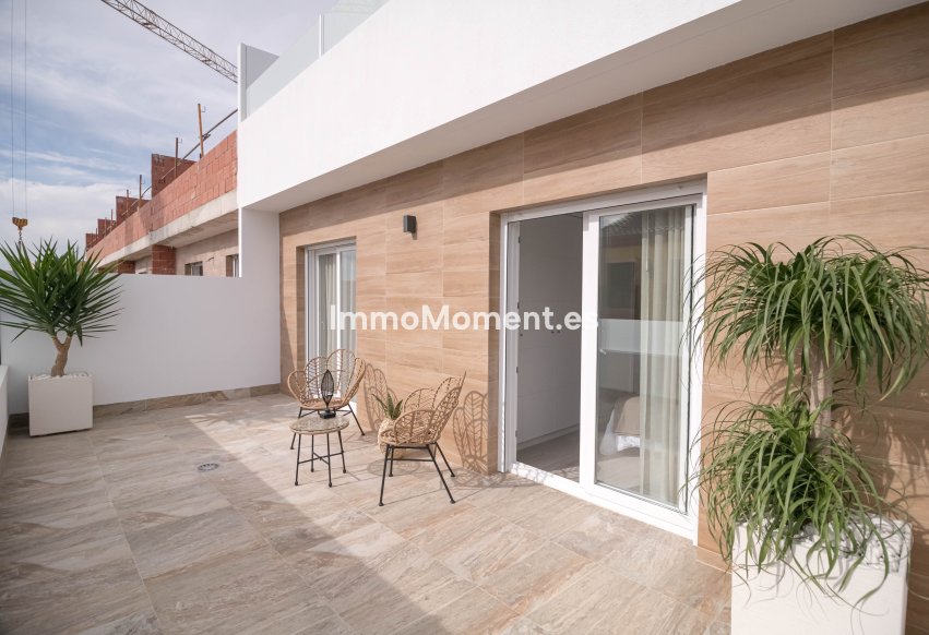 Neubau - Terraced - Jerónimo y Avileses