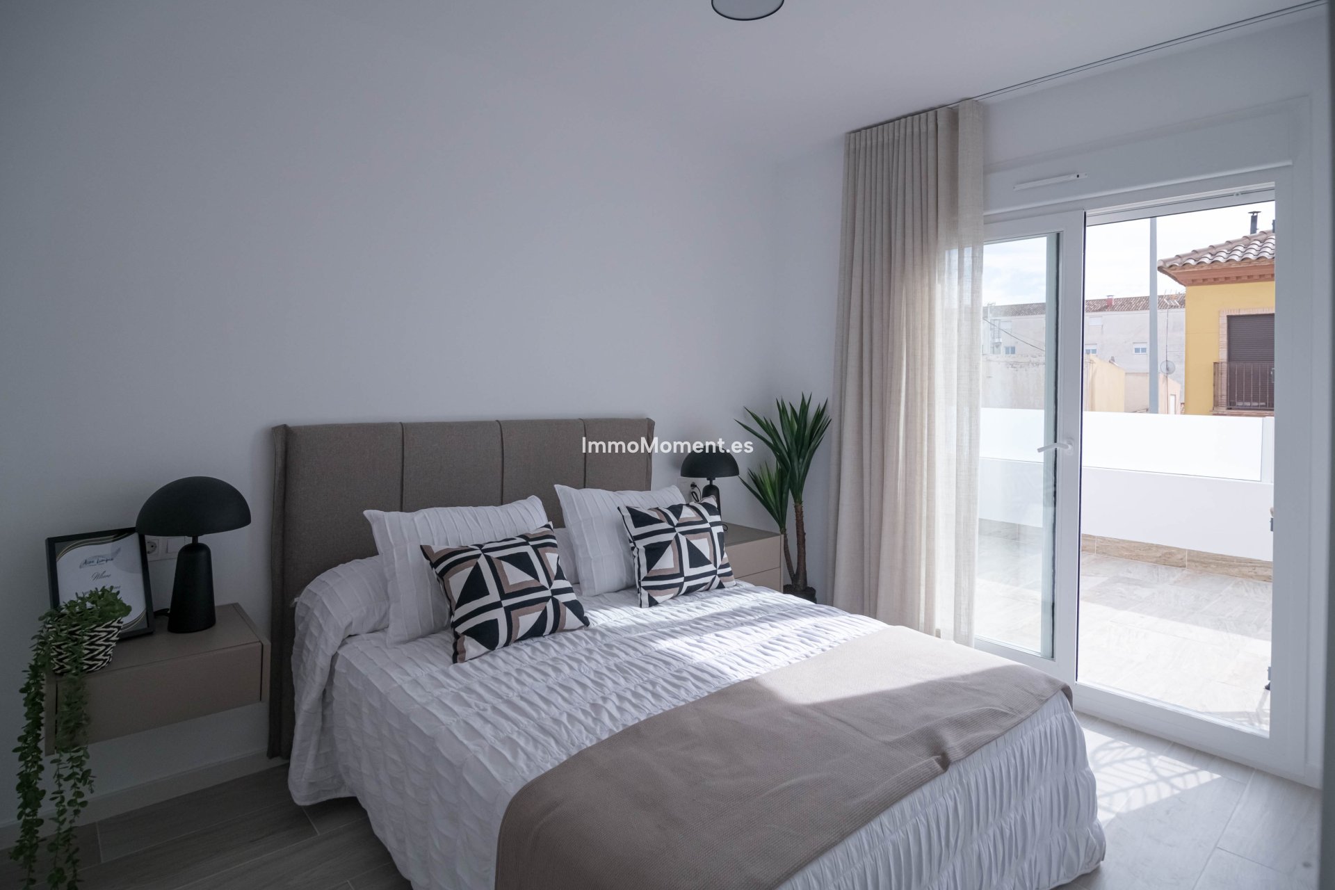 Neubau - Terraced - Jerónimo y Avileses