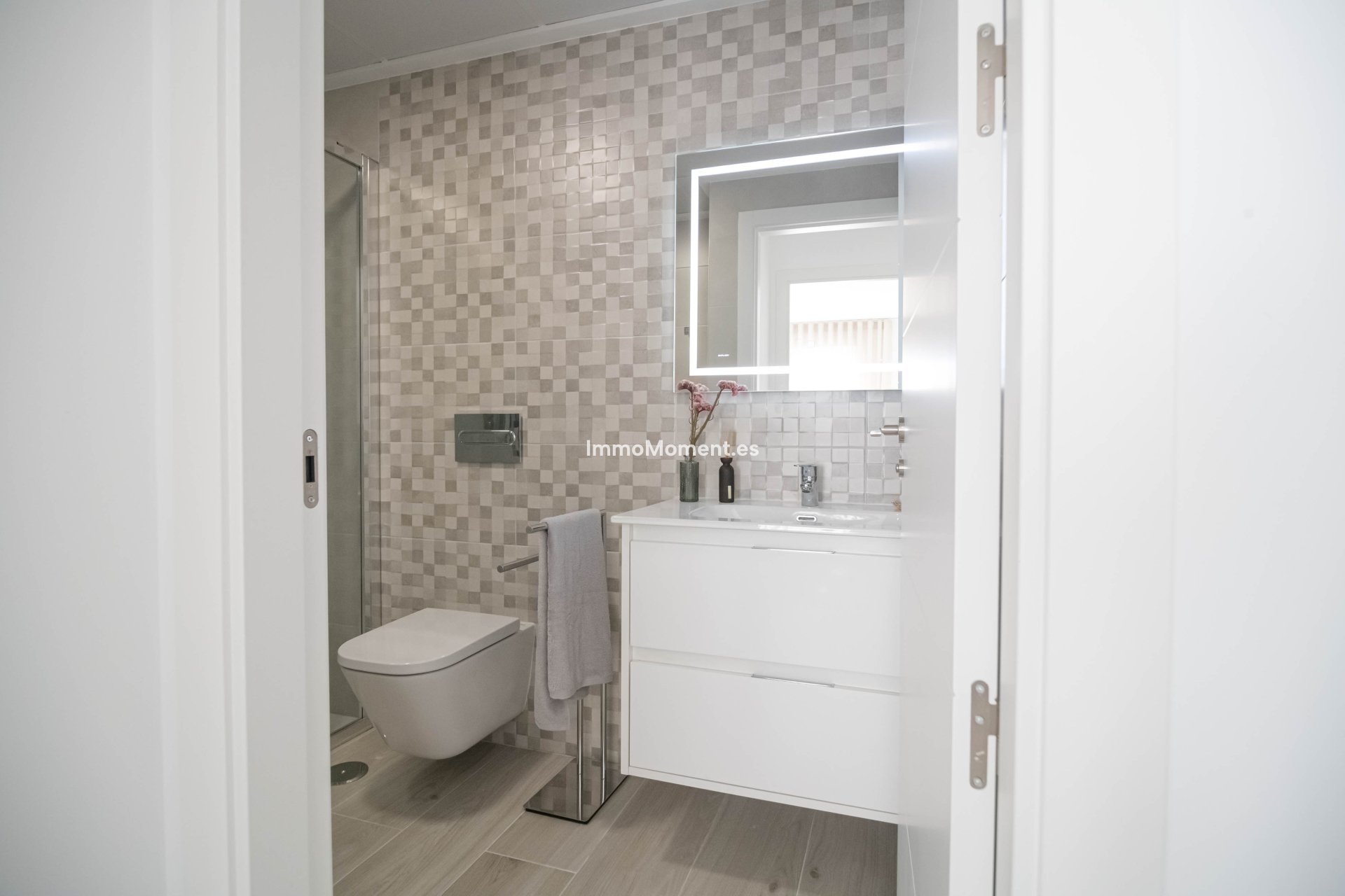 Neubau - Terraced - Jerónimo y Avileses