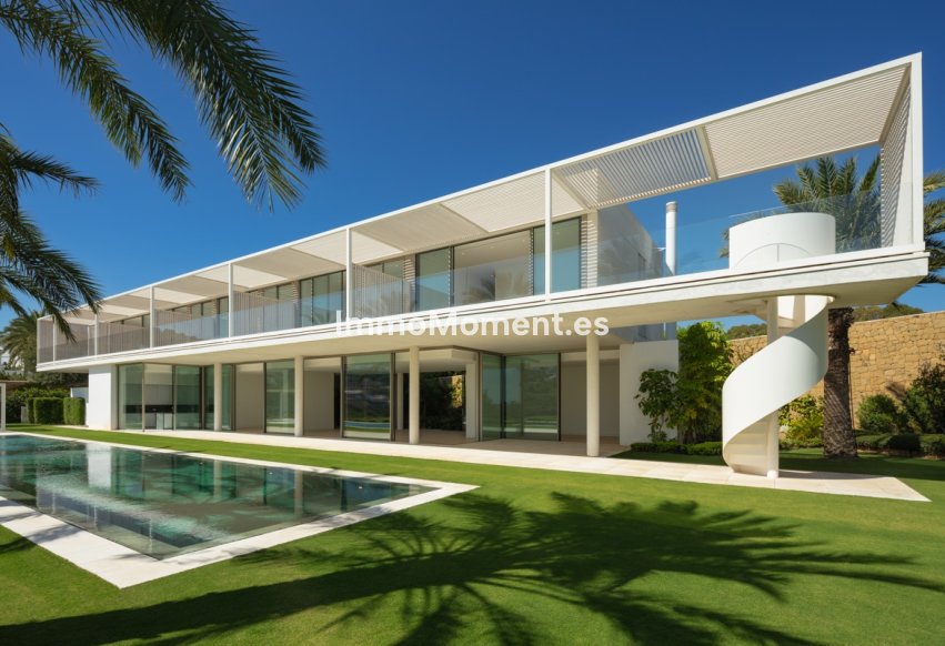 New Build - Detached villa - Casares