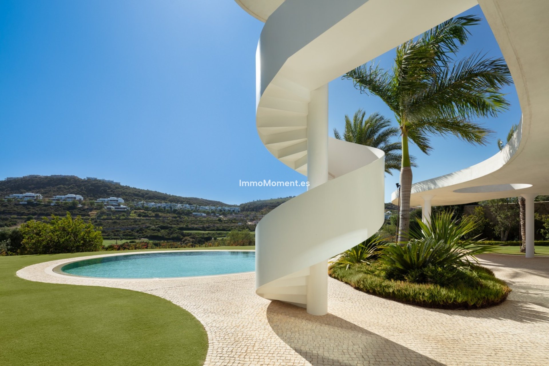 New Build - Detached villa - Casares
