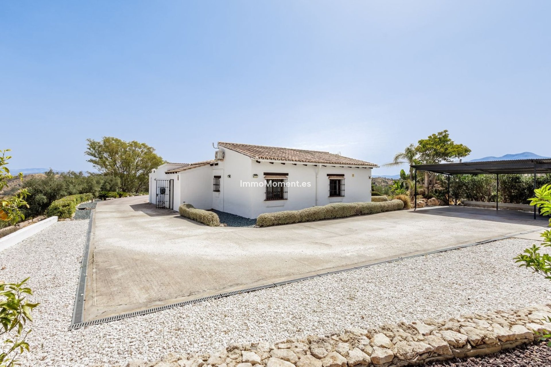 Nieuwbouw - Vrijstaande villa - Binnenland  - Coín