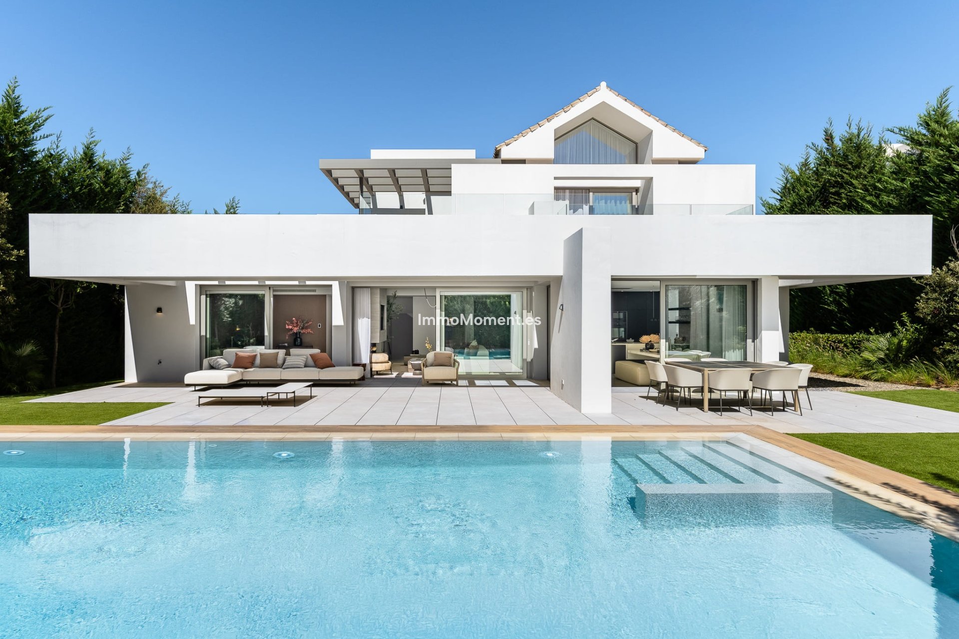 Nieuwbouw - Vrijstaande villa - Estepona  - Estepona