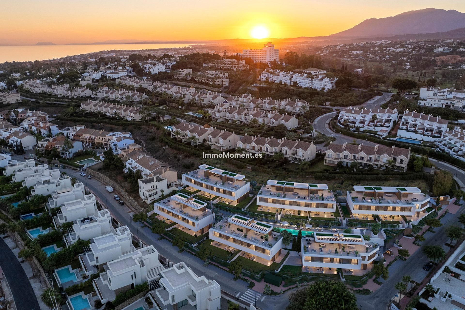 Nieuwbouw - Vrijstaande villa - Estepona  - Estepona