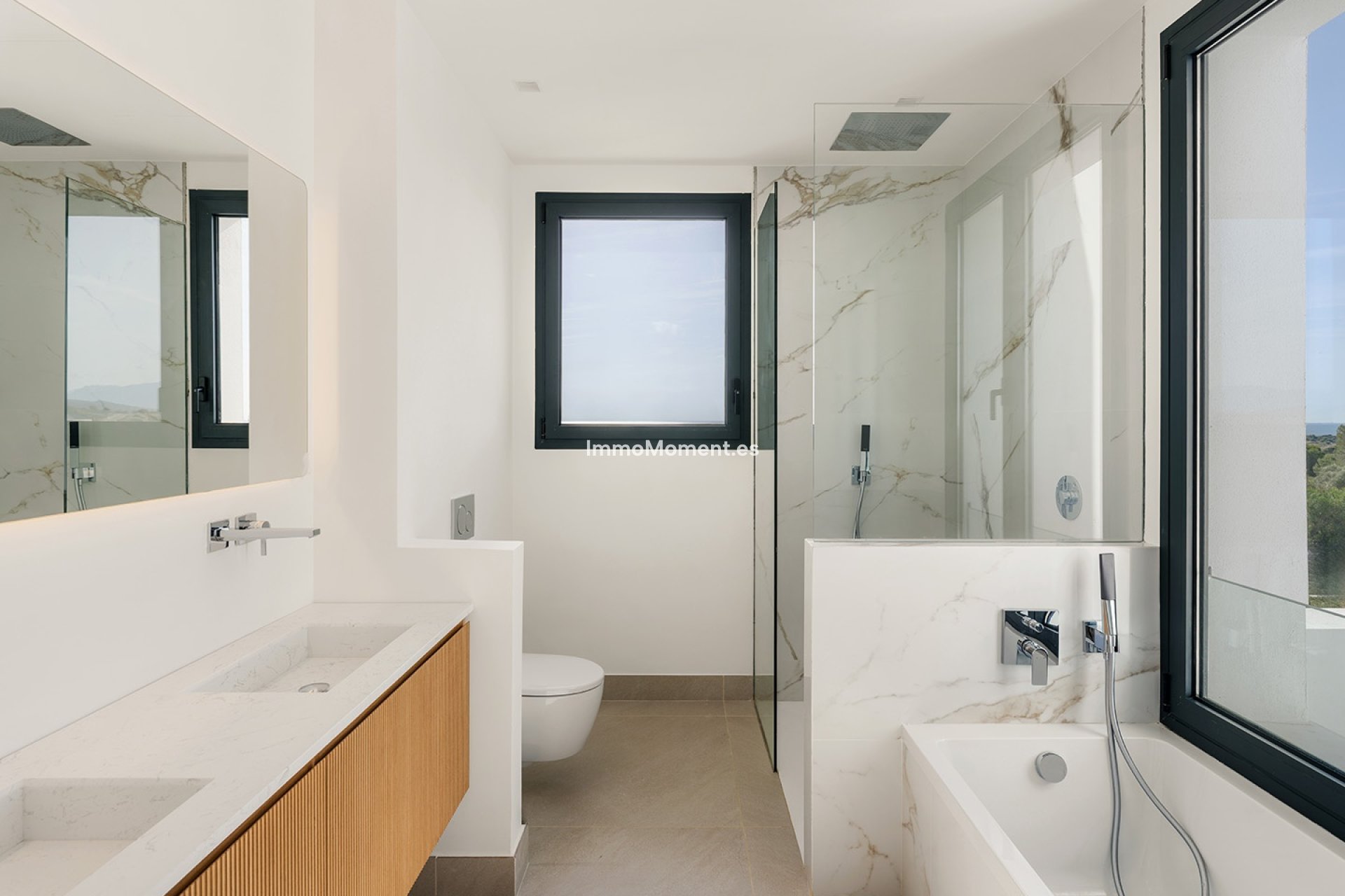Nieuwbouw - Vrijstaande villa - Estepona  - Estepona