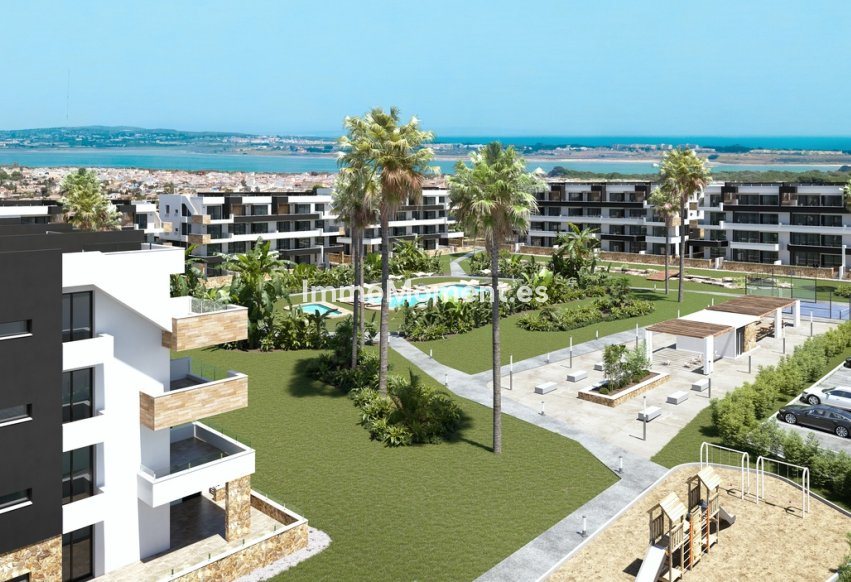 Obra nueva - Ático - Torrevieja