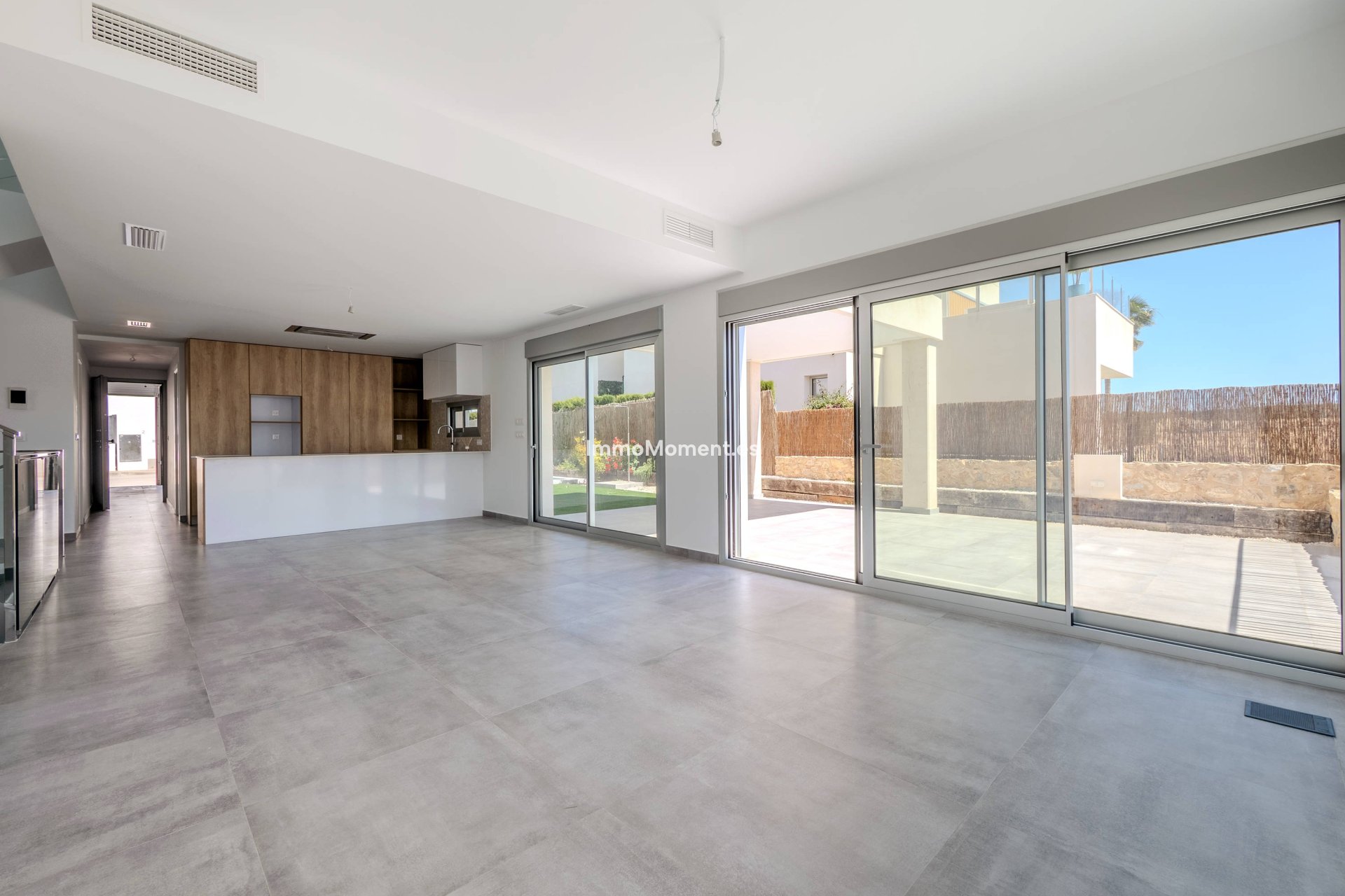 Obra nueva - Villa independiente - Algorfa