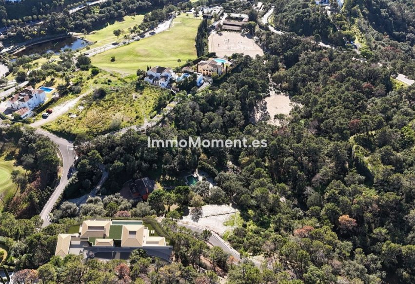 Obra nueva - Villa independiente - Benahavís - Benahavís Centro