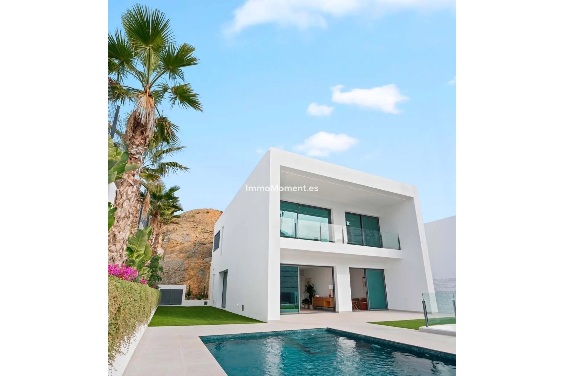 Obra nueva - Villa independiente - Benidorm