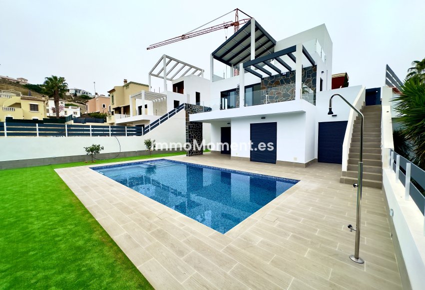 Obra nueva - Villa independiente - Ciudad Quesada