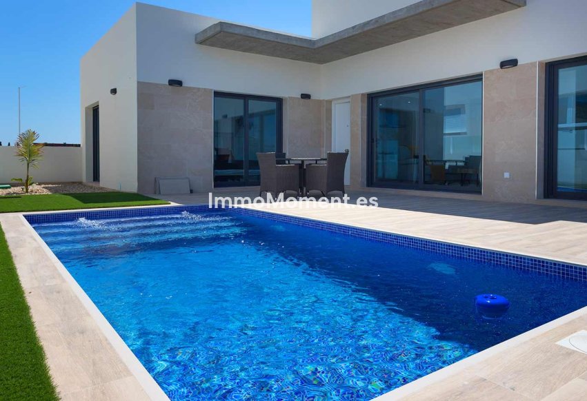 Obra nueva - Villa independiente - Daya Nueva