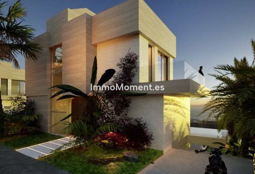 Obra nueva - Villa independiente - Estepona  - Estepona