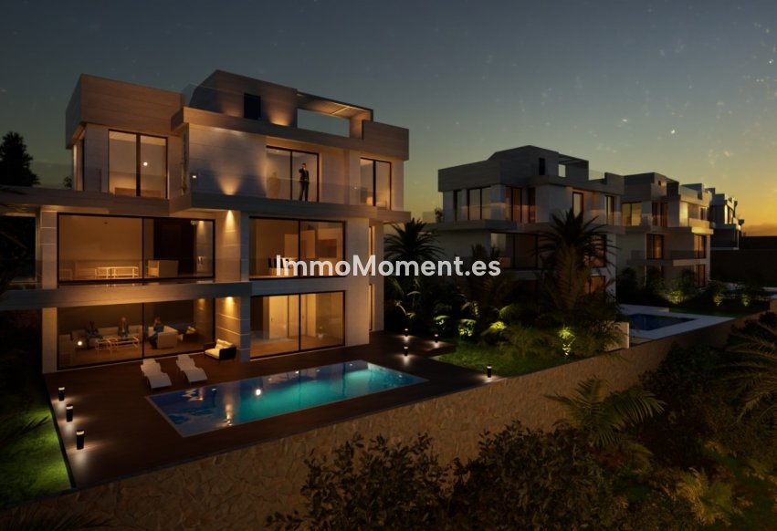 Obra nueva - Villa independiente - Estepona  - Estepona