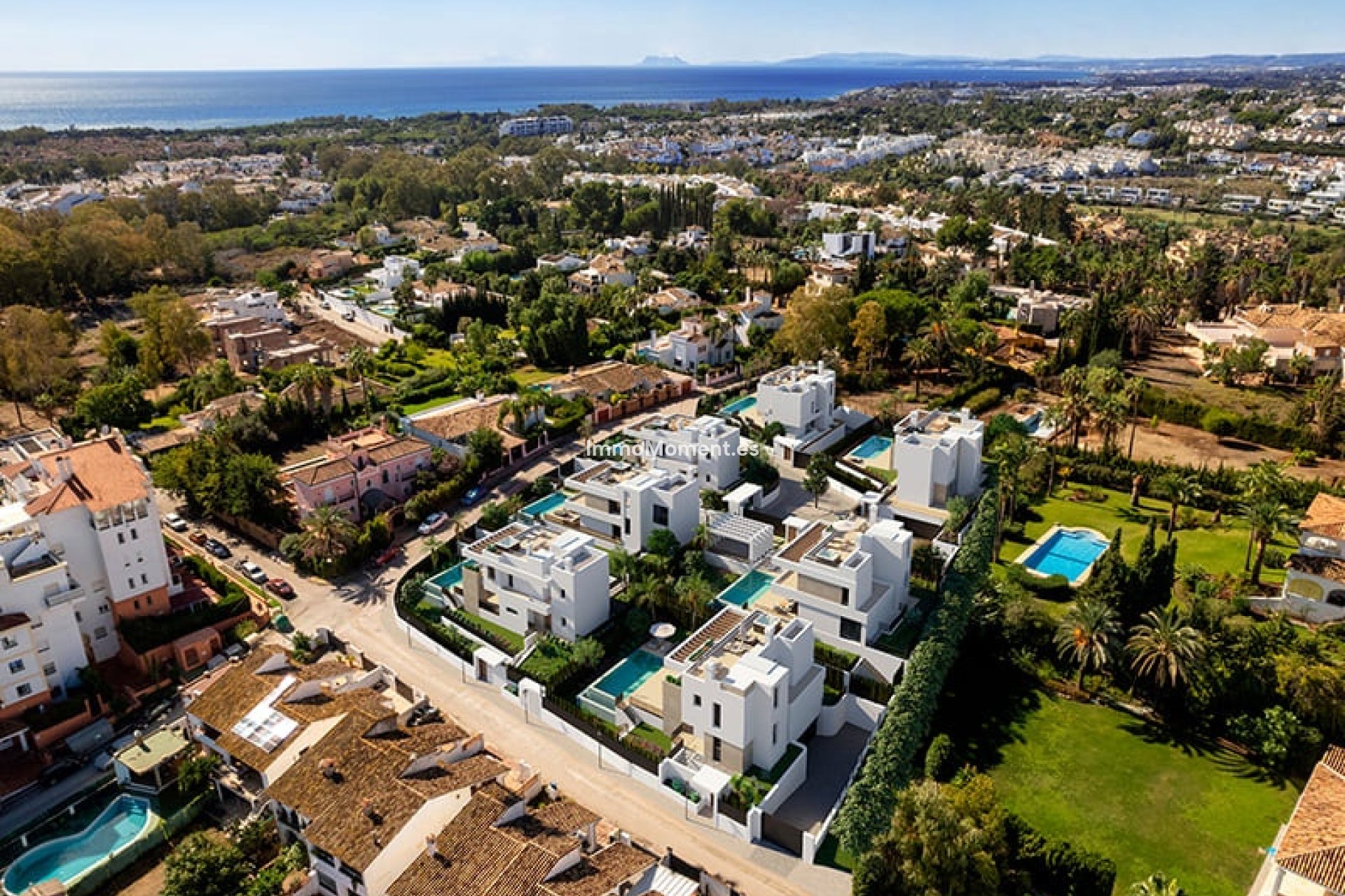 Obra nueva - Villa independiente - Estepona  - Estepona