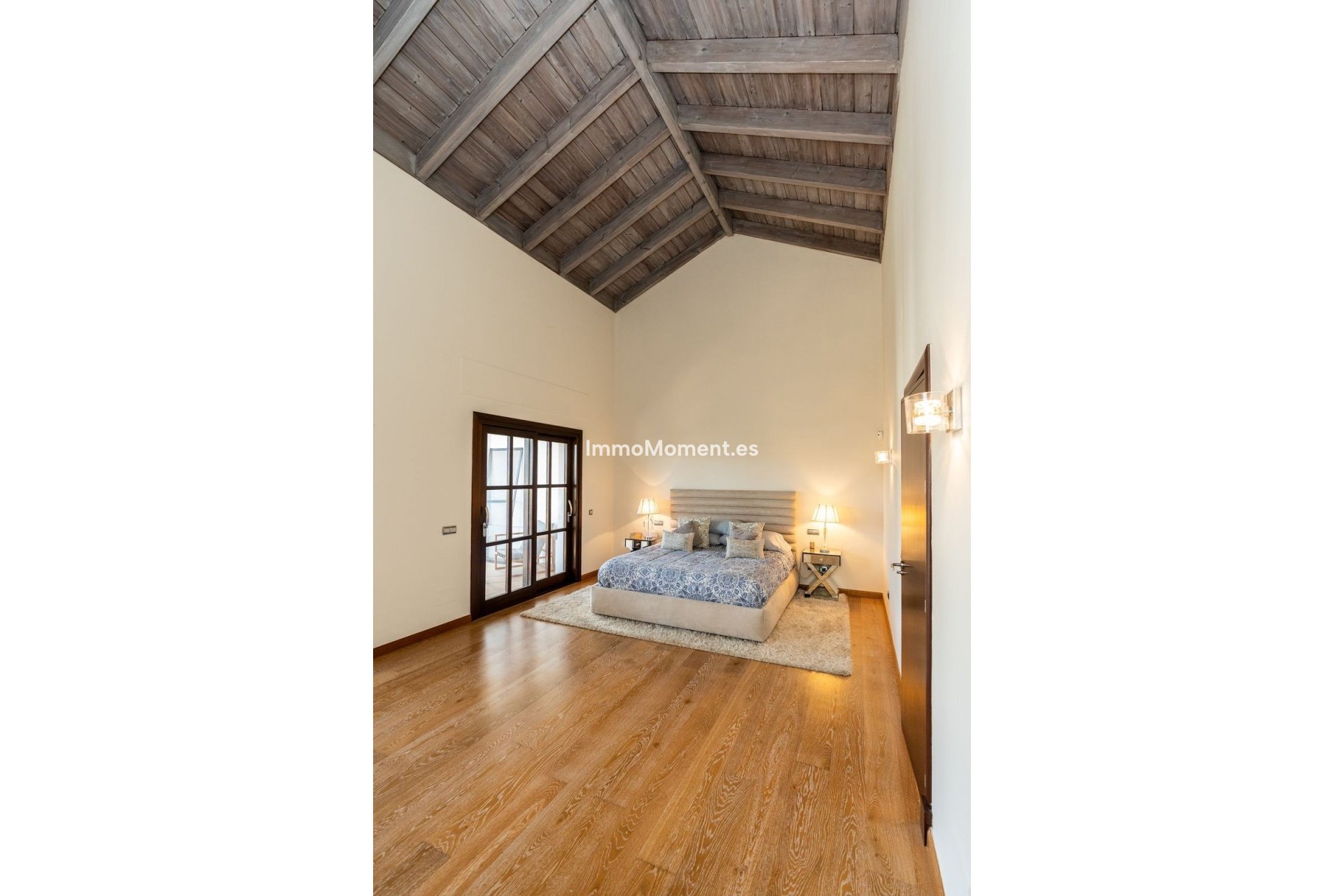 Obra nueva - Villa independiente - Estepona  - New Golden Mile