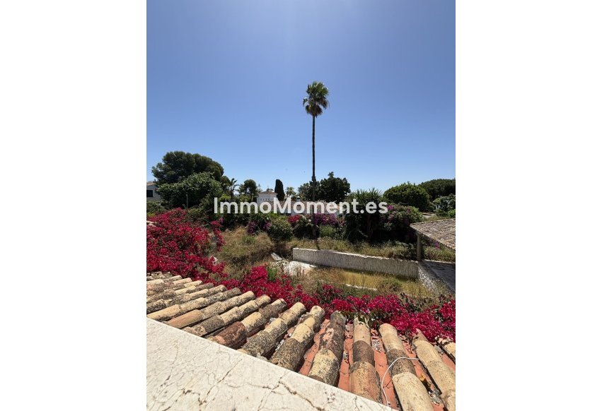 Obra nueva - Villa independiente - Estepona  - New Golden Mile