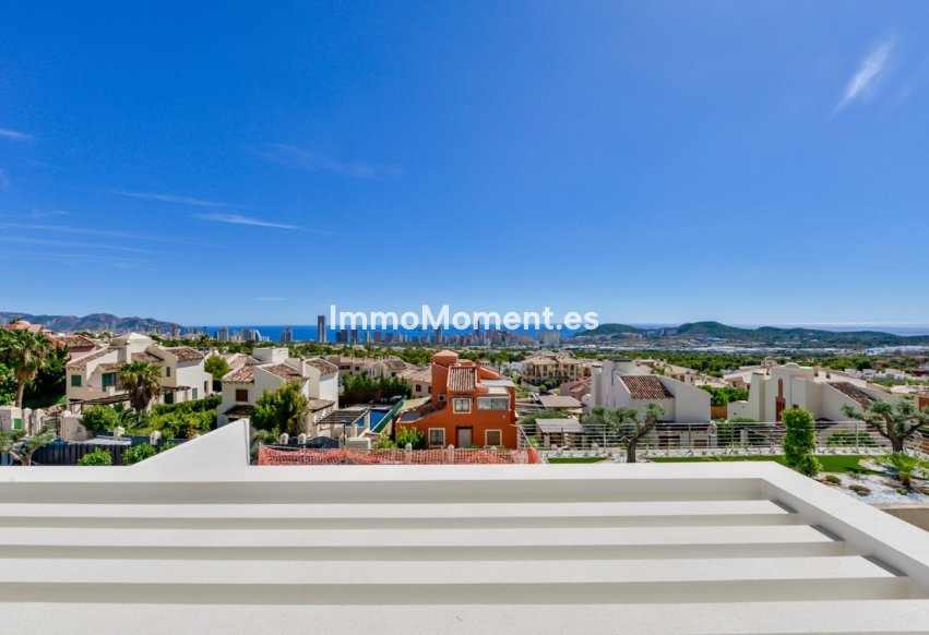 Obra nueva - Villa independiente - Finestrat