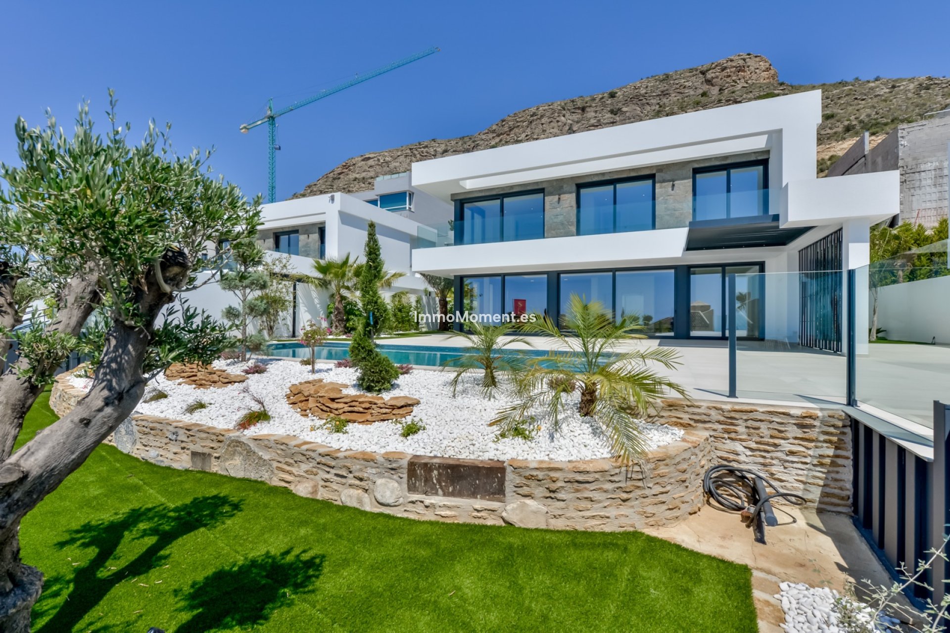 Obra nueva - Villa independiente - Finestrat