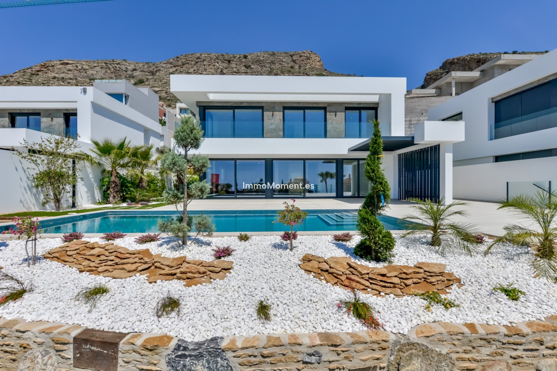 Obra nueva - Villa independiente - Finestrat