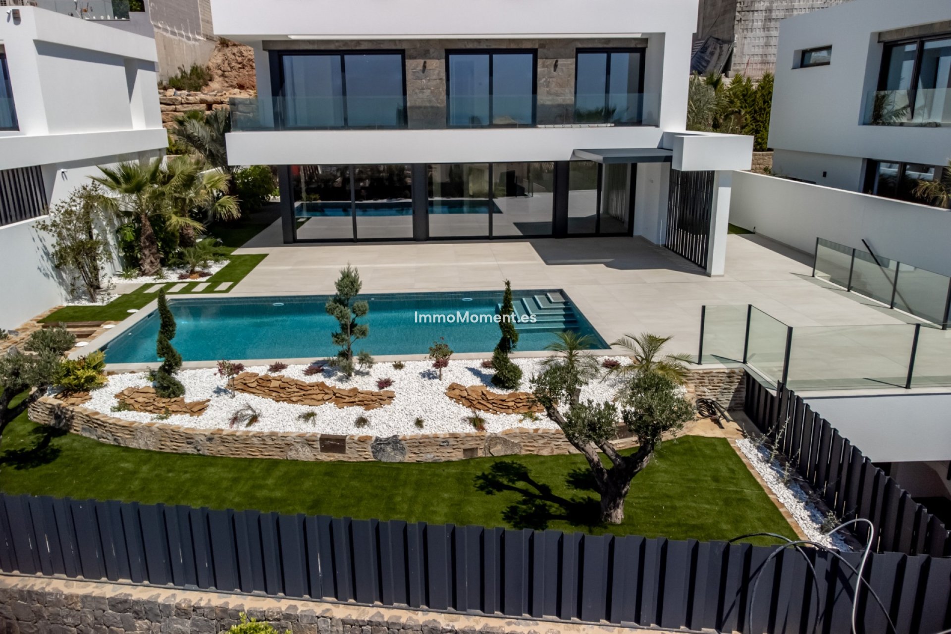 Obra nueva - Villa independiente - Finestrat