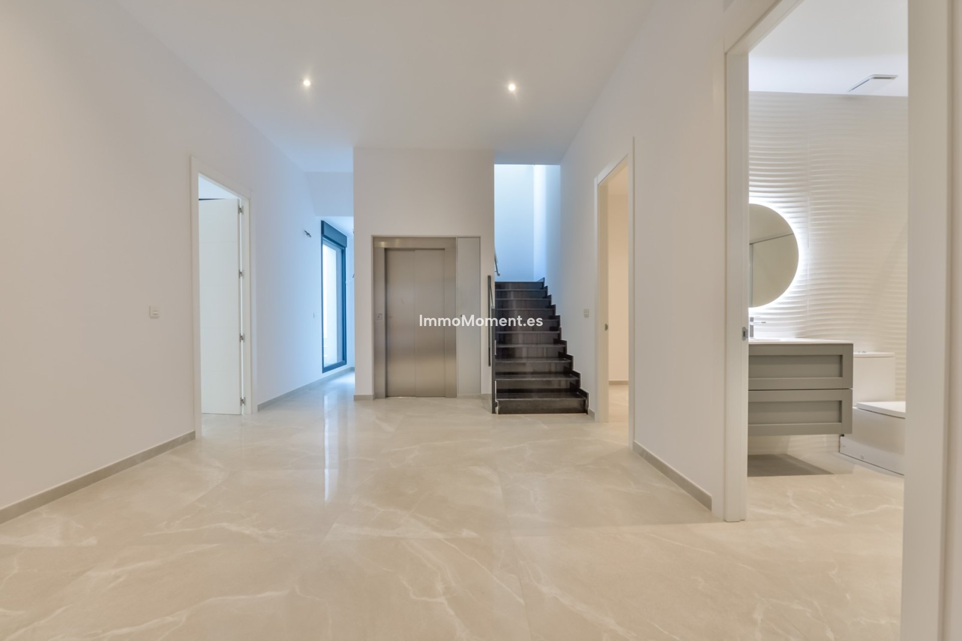Obra nueva - Villa independiente - Finestrat