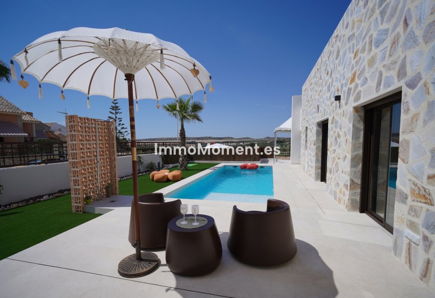 Obra nueva - Villa independiente - La Finca Golf