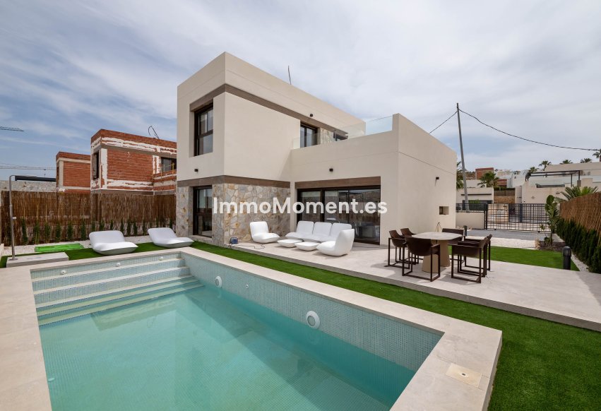Obra nueva - Villa independiente - La Finca Golf