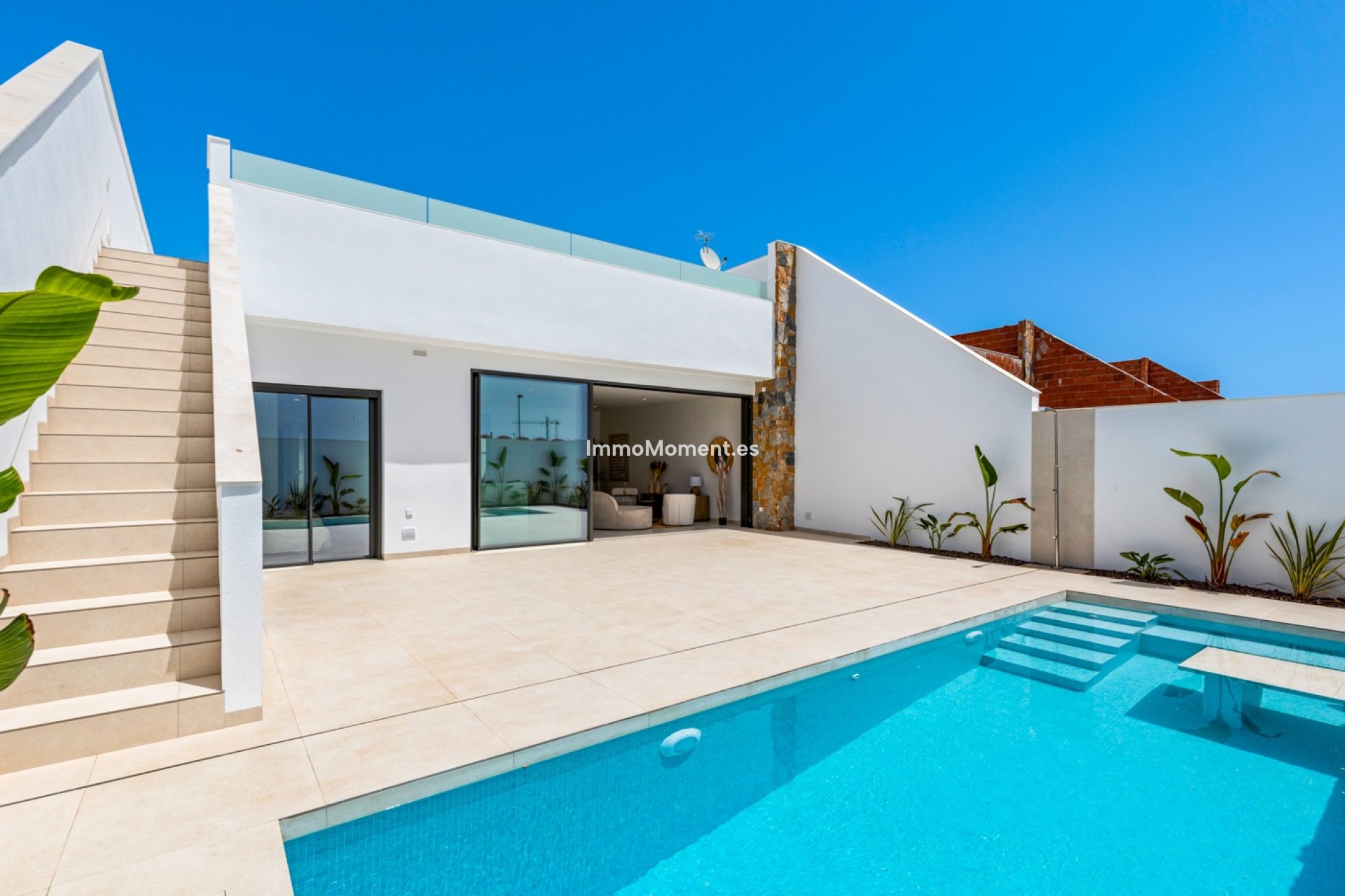 Obra nueva - Villa independiente - Los Alcázares