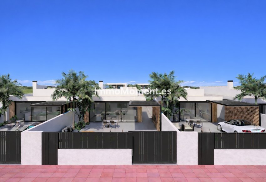 Obra nueva - Villa independiente - Los Alcázares