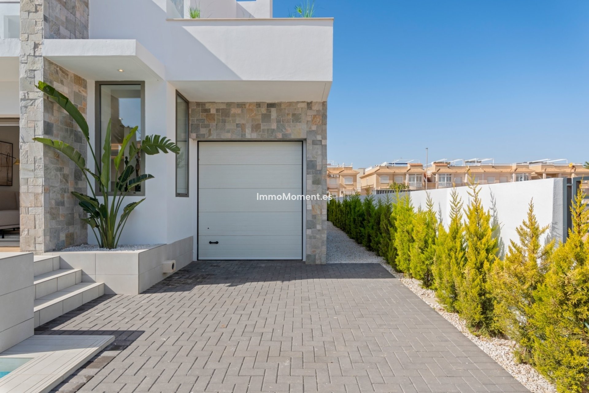 Obra nueva - Villa independiente - Los Alcázares