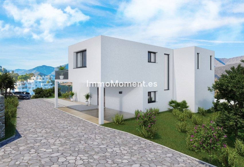 Obra nueva - Villa independiente - Marbella - La Mairena
