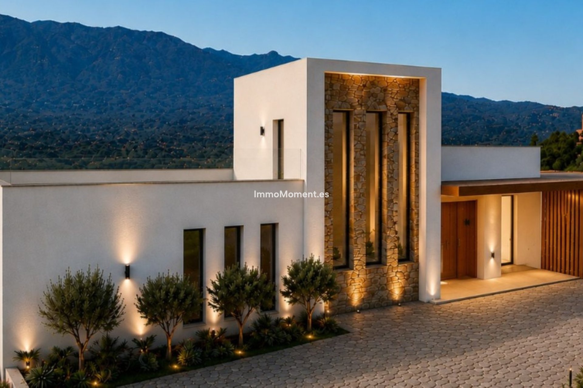 Obra nueva - Villa independiente - Marbella - La Mairena