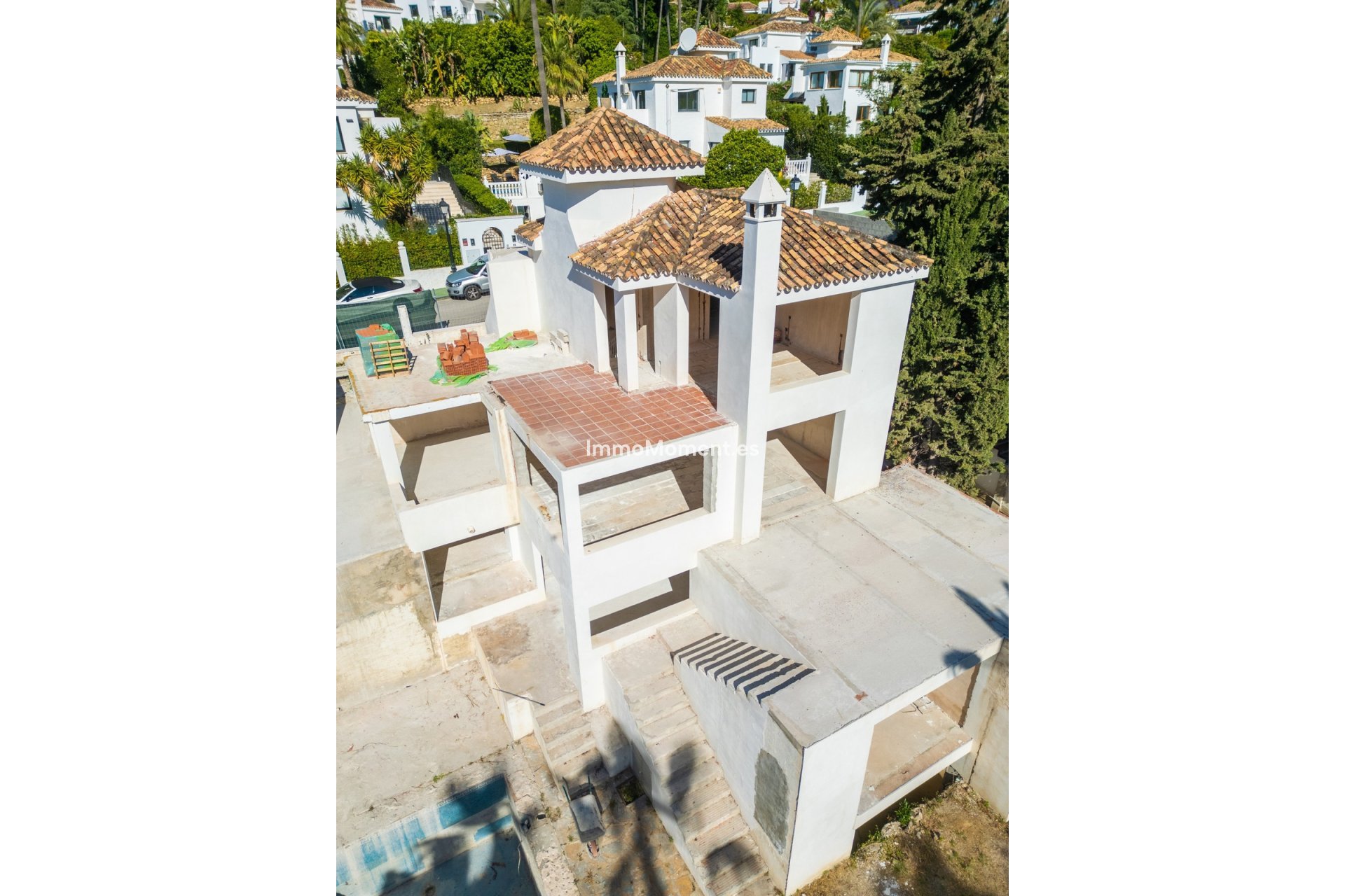 Obra nueva - Villa independiente - Marbella - Nueva Andalucía