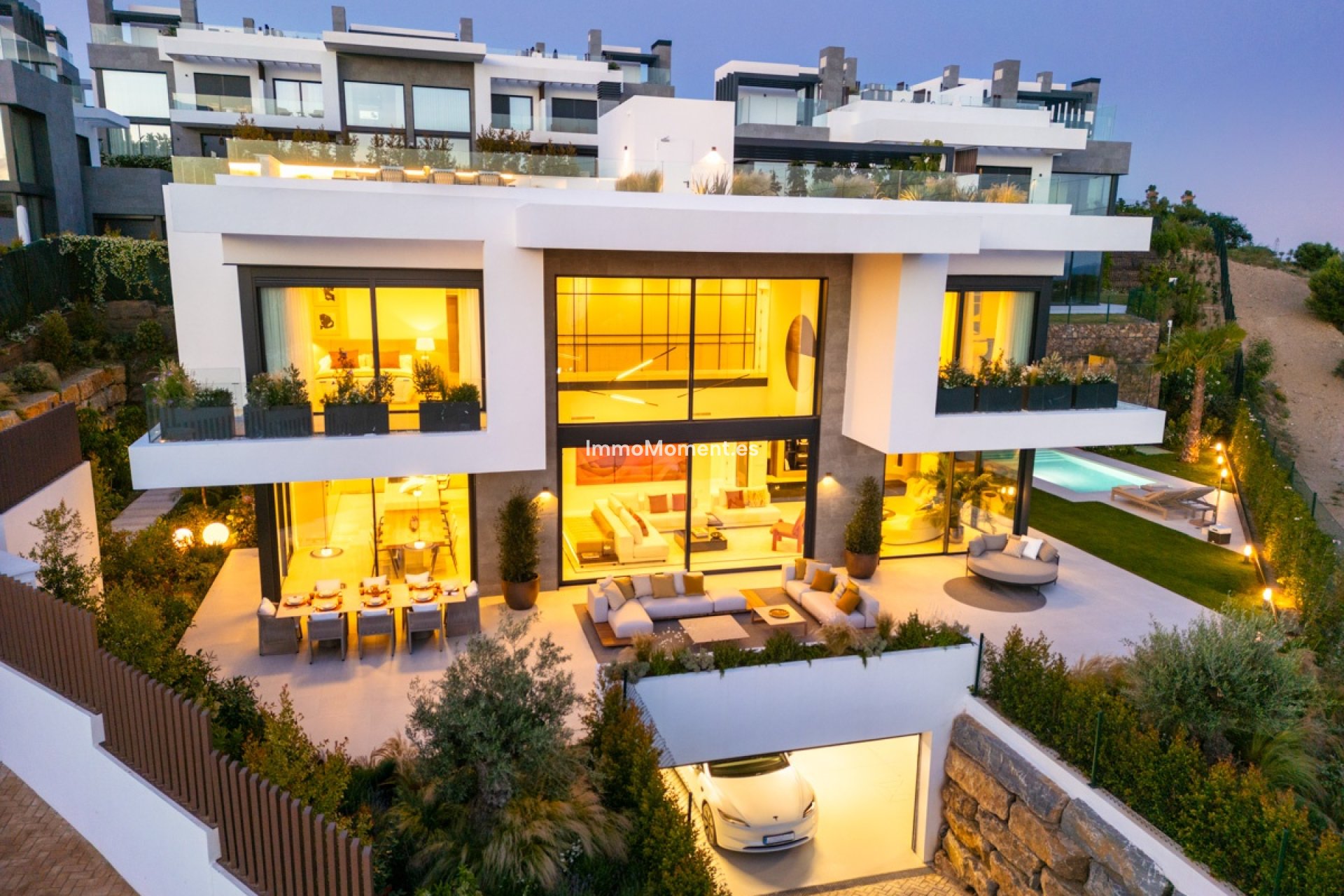 Obra nueva - Villa independiente - Marbella