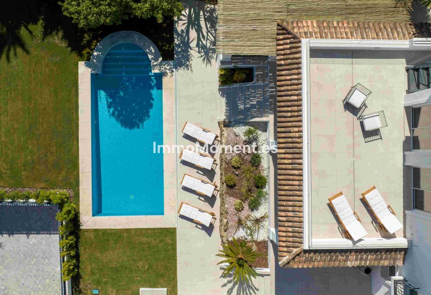 Obra nueva - Villa independiente - Marbella