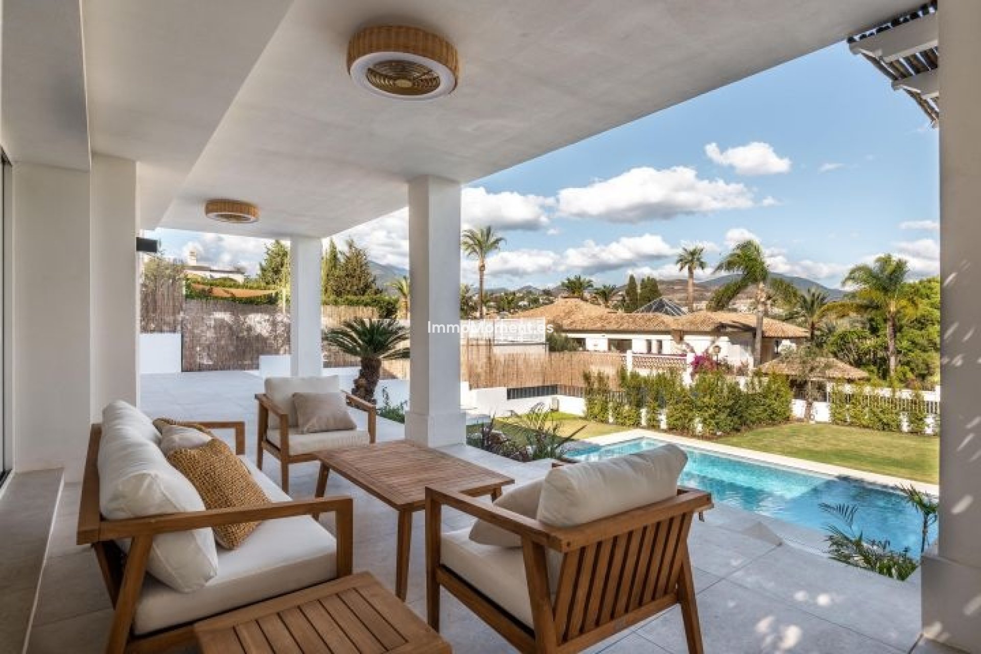 Obra nueva - Villa independiente - Marbella