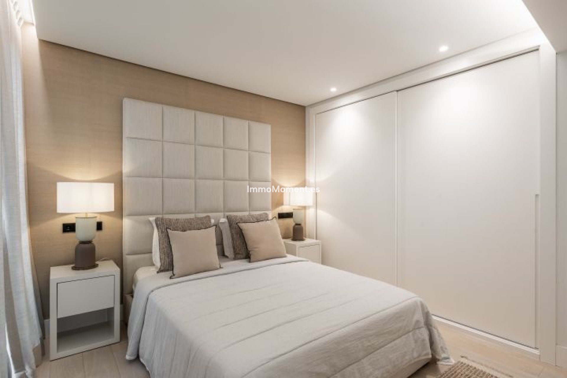 Obra nueva - Villa independiente - Marbella