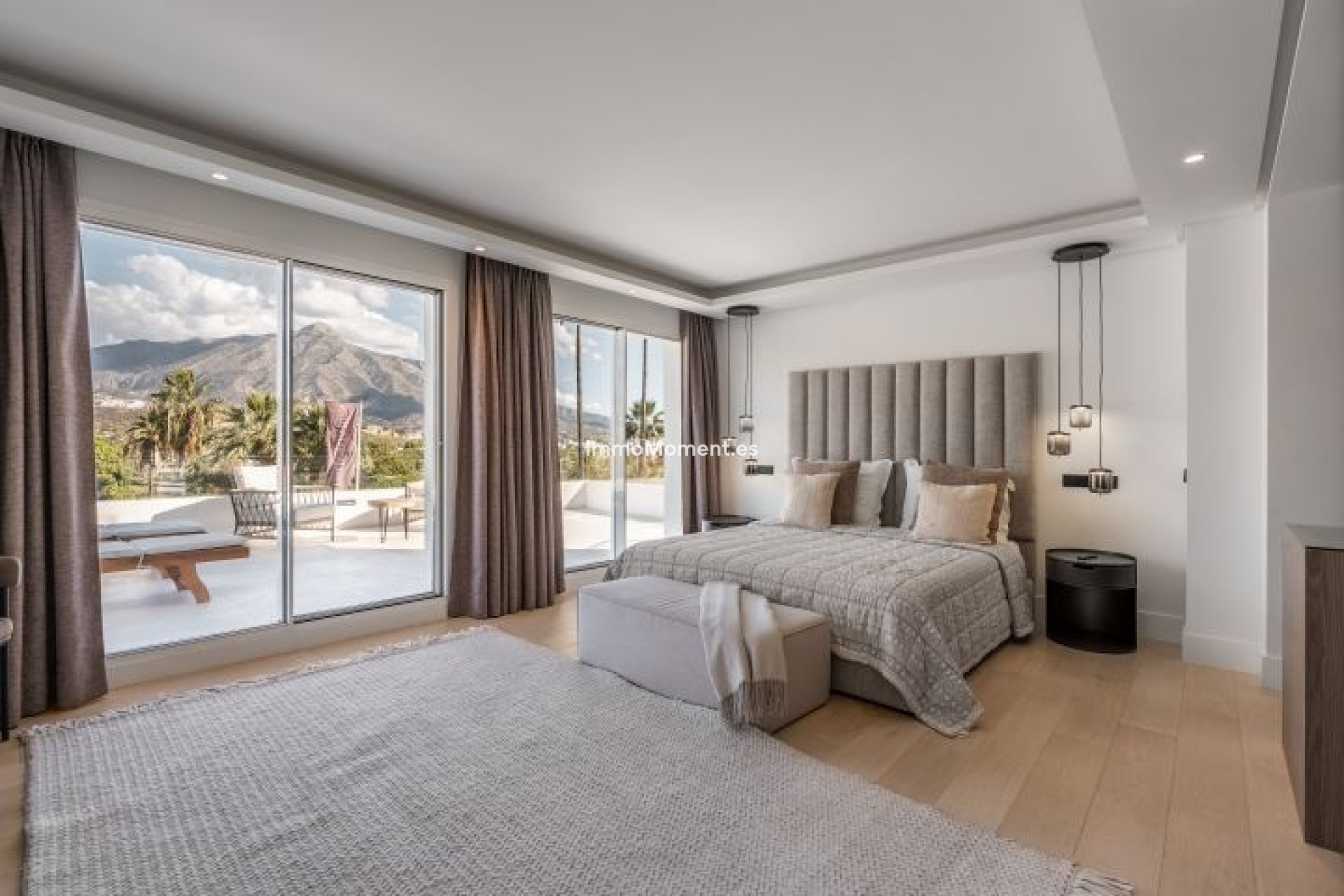 Obra nueva - Villa independiente - Marbella