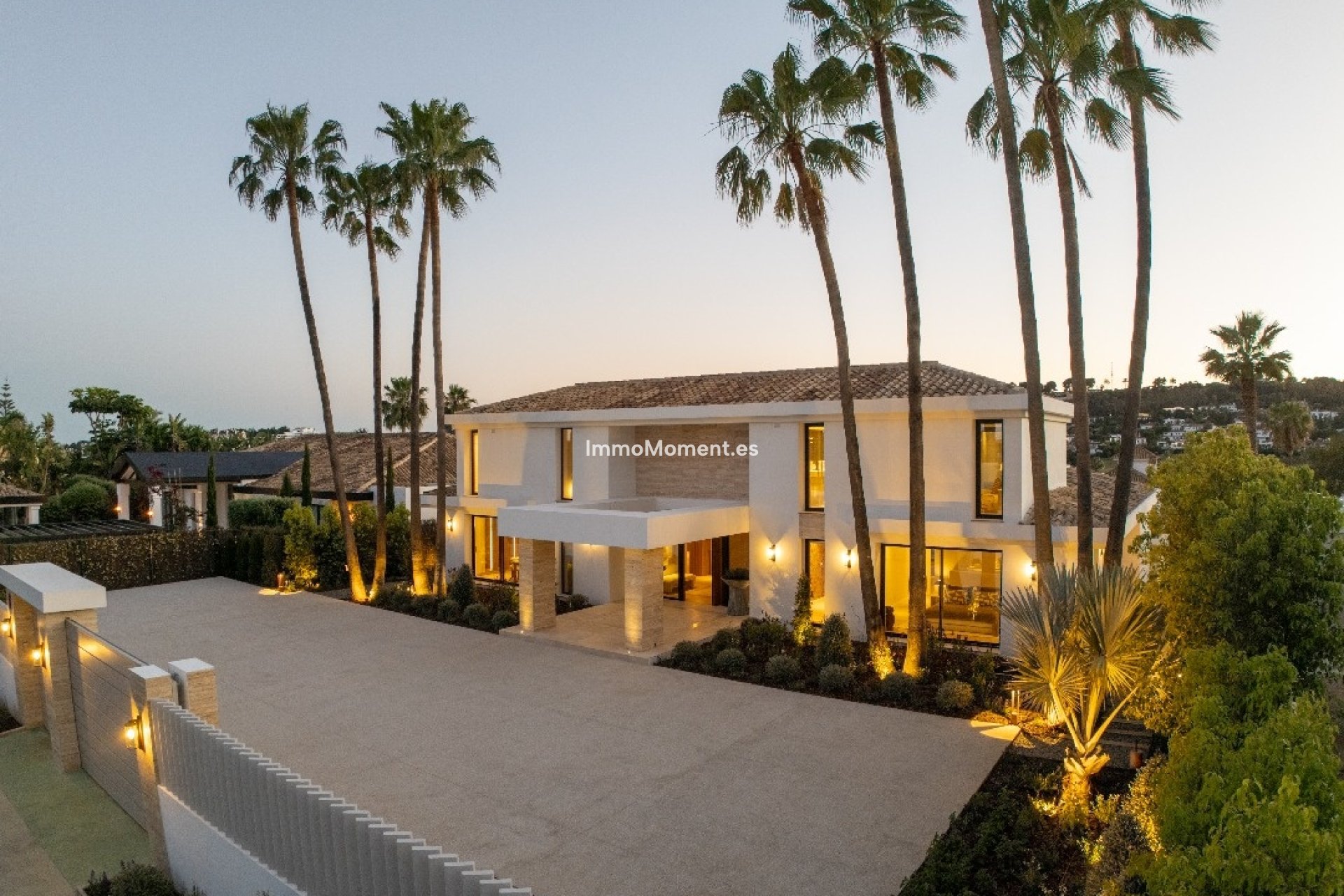 Obra nueva - Villa independiente - Marbella