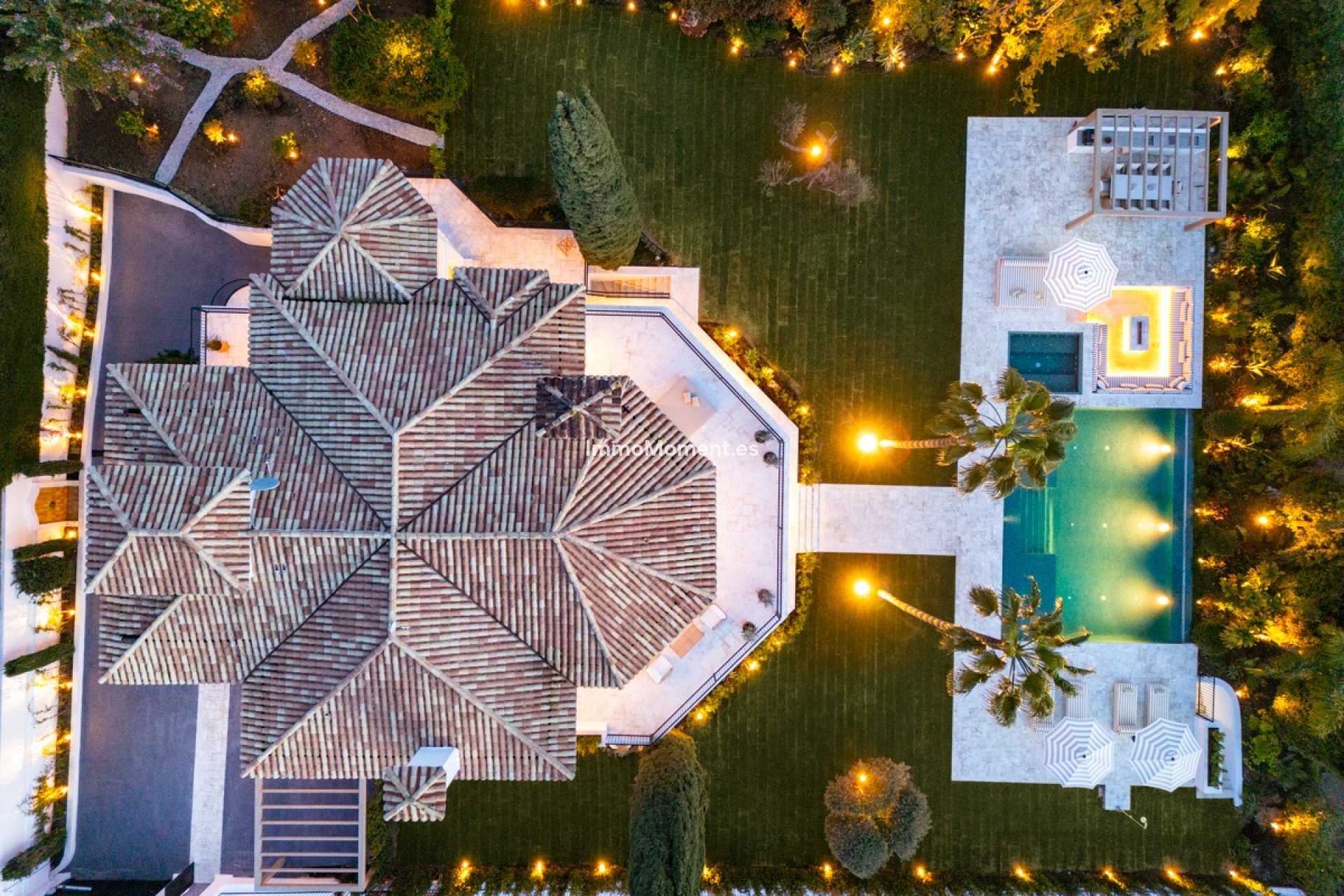 Obra nueva - Villa independiente - Marbella