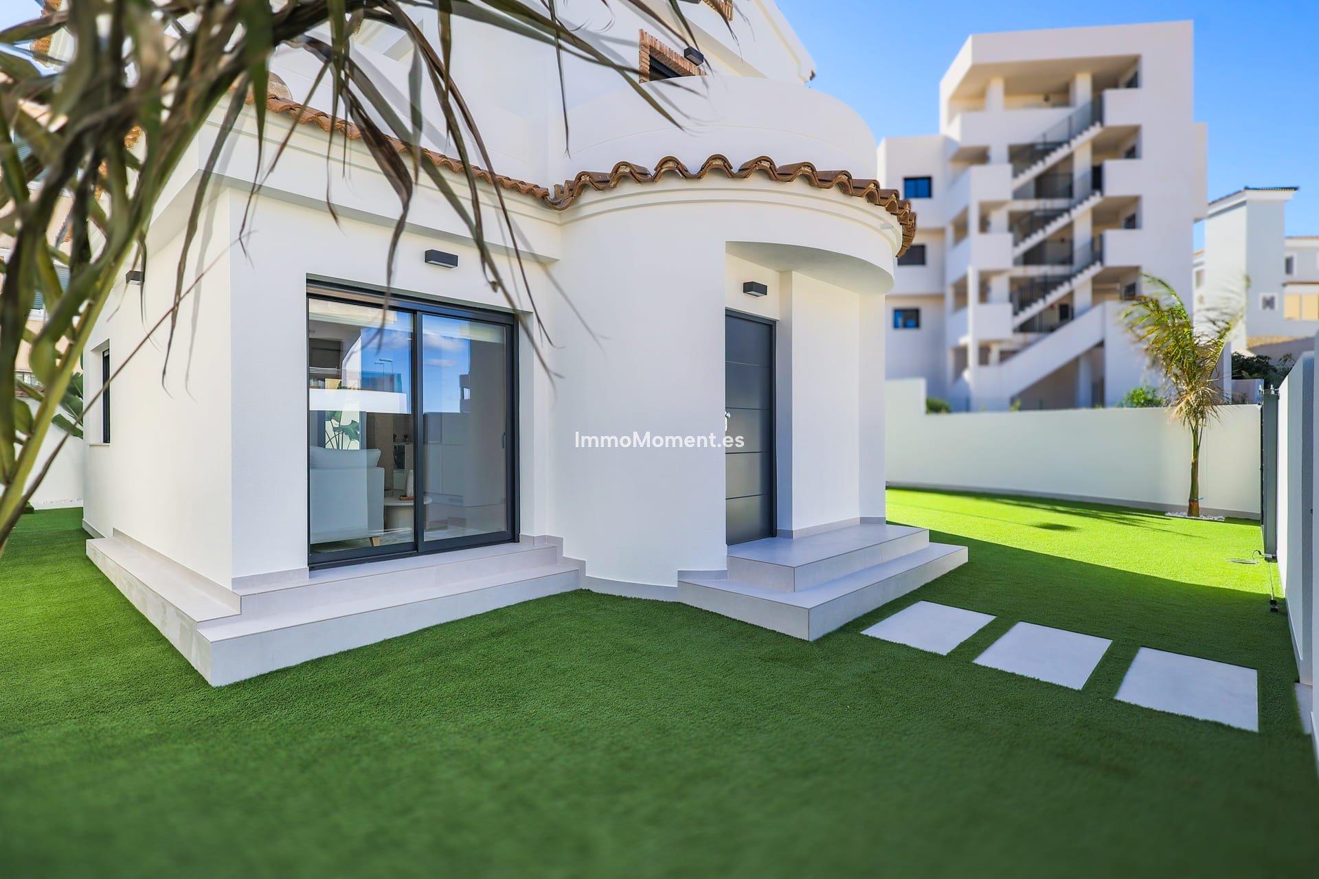 Obra nueva - Villa independiente - Orihuela Costa