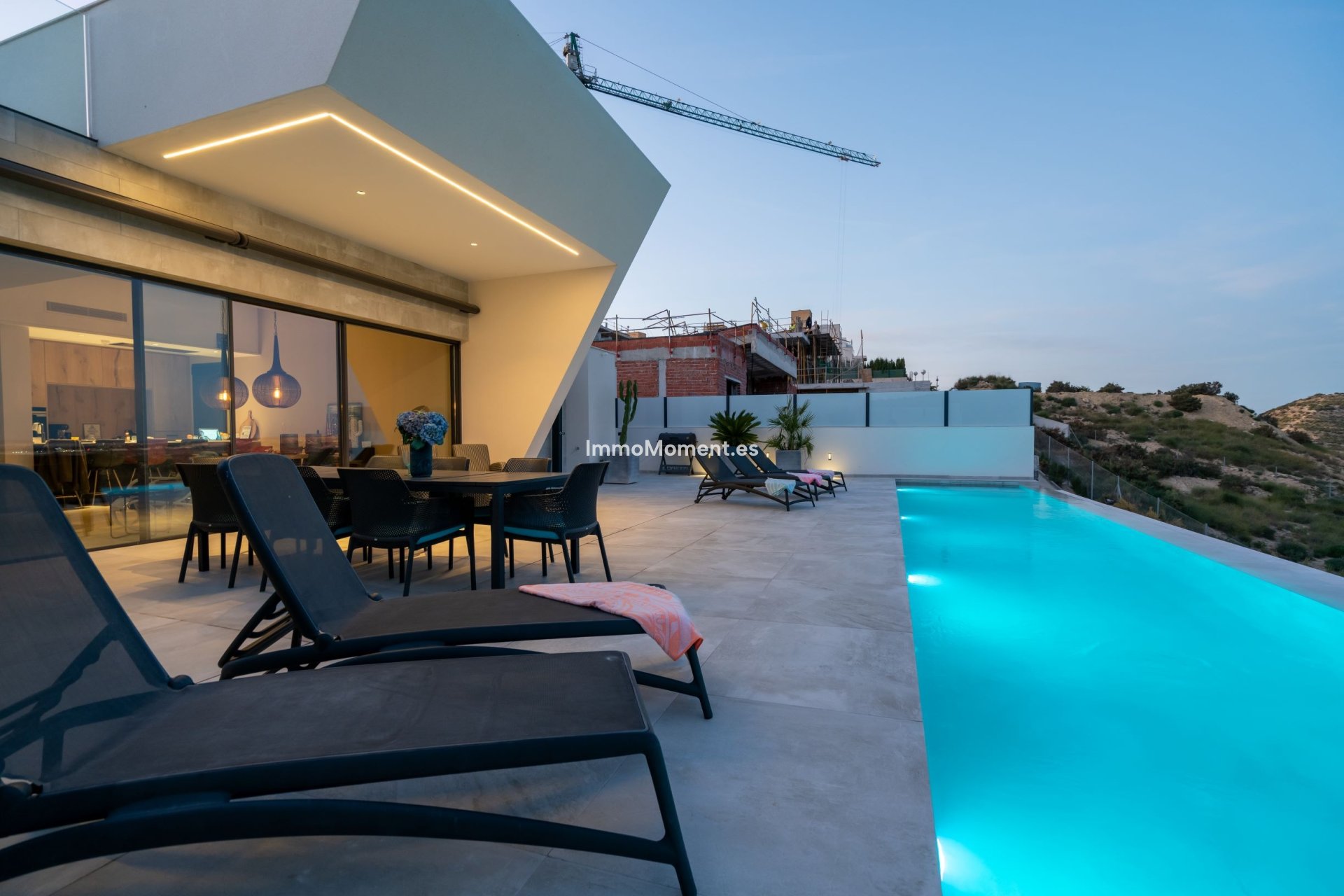 Obra nueva - Villa independiente - Rojales